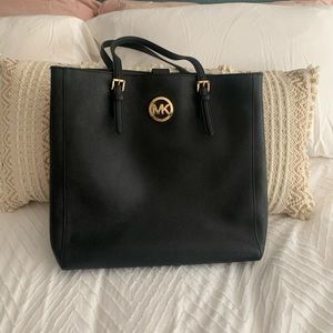 Black Michael Kors Tote